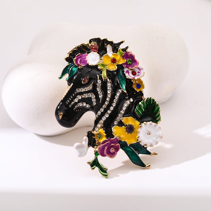 BROOCH