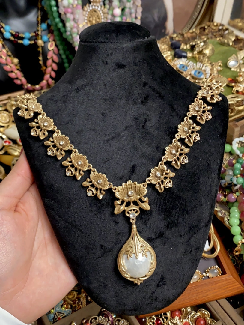 PEARL DROP BAROQUE SET