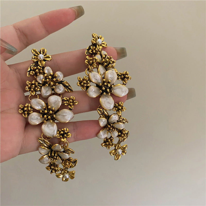 VINTAGE FLOWER EARRINGS