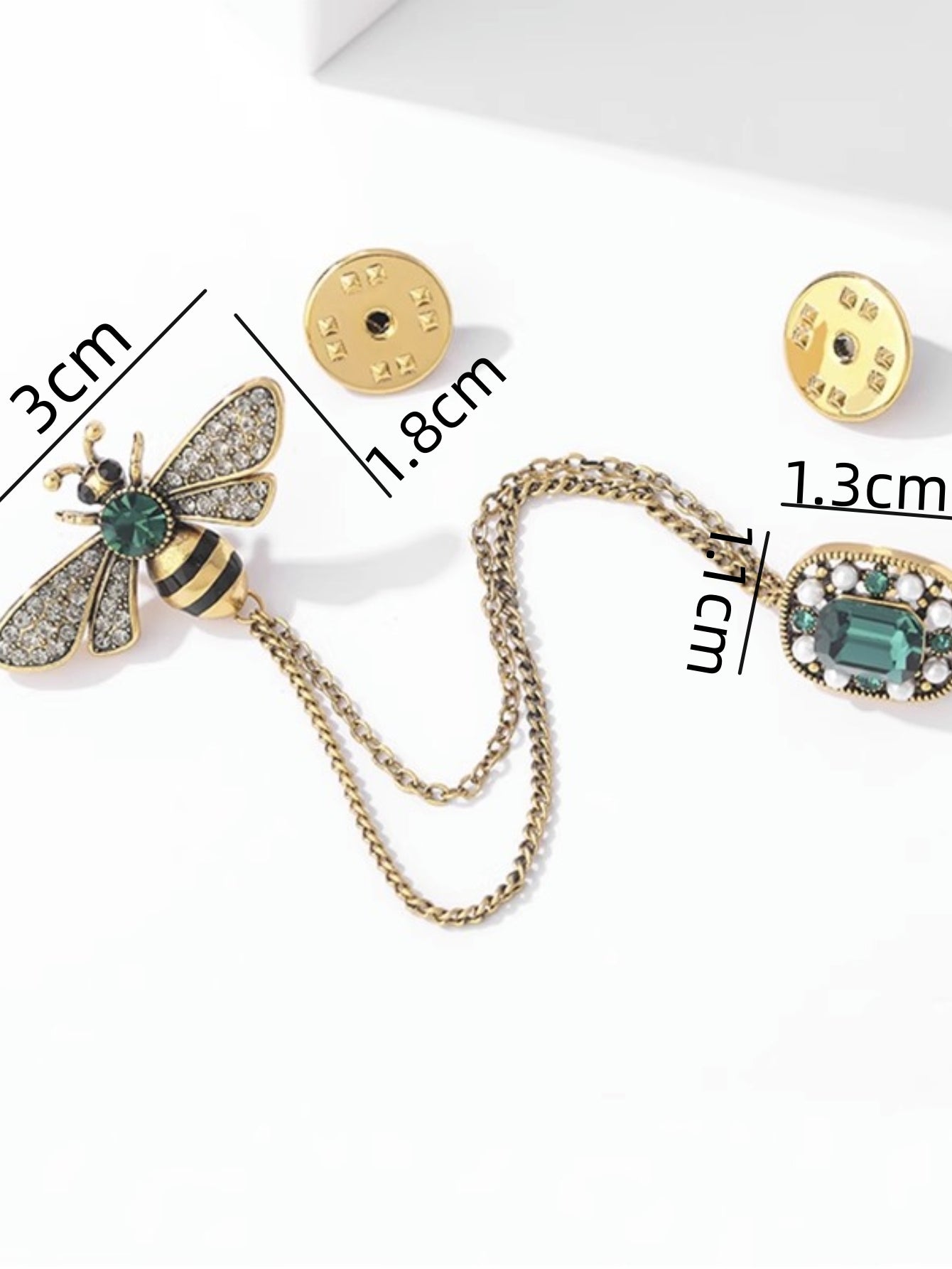BEE CRYSTAL TASSEL BROOCH