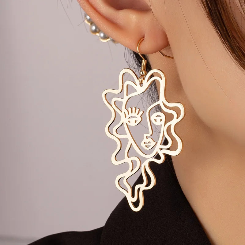 YOUNG LADY EARRINGS