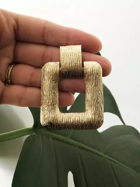 HOOP LOOP EARRINGS