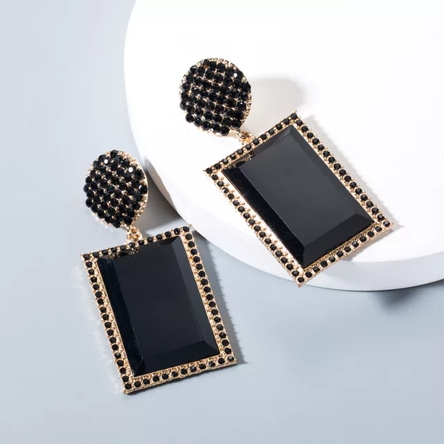 ELEGANT BOX EARRINGS