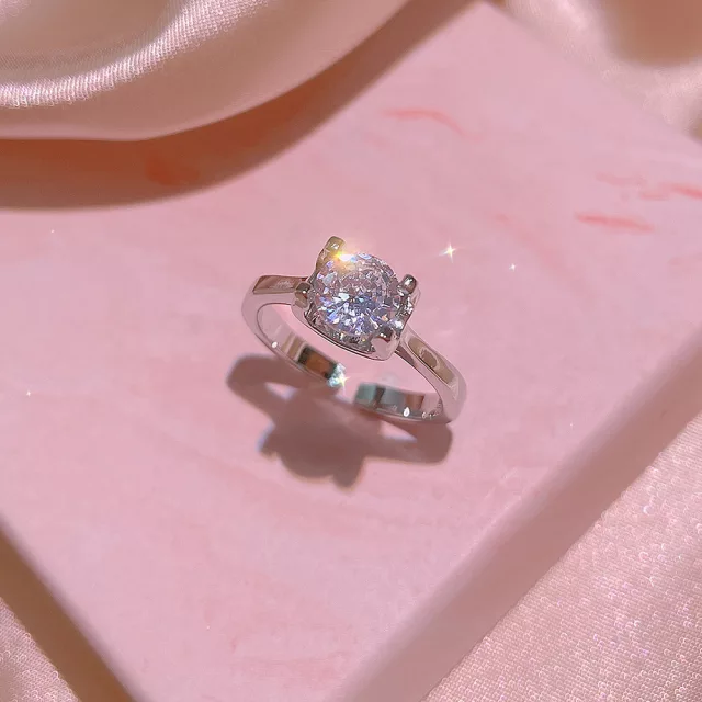 SPARKLER ZIRCON RING