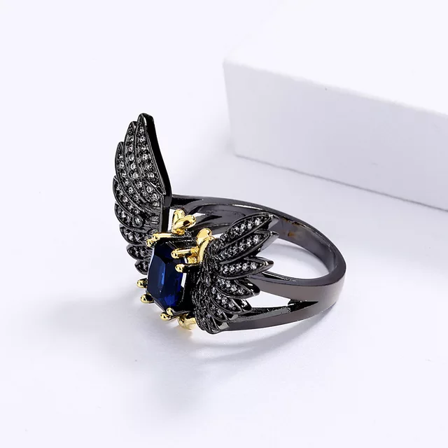 WING SAPPHIRE GEMSTONE RING