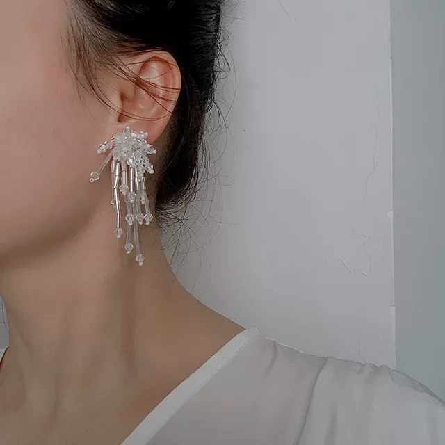 3D DANGLING EARRINGS