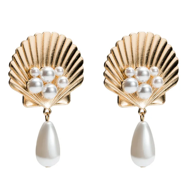 PEARL SHELL EARRINGS