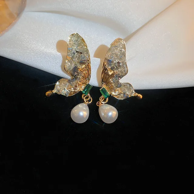 BUTTERFLY WINGED EARRINGS