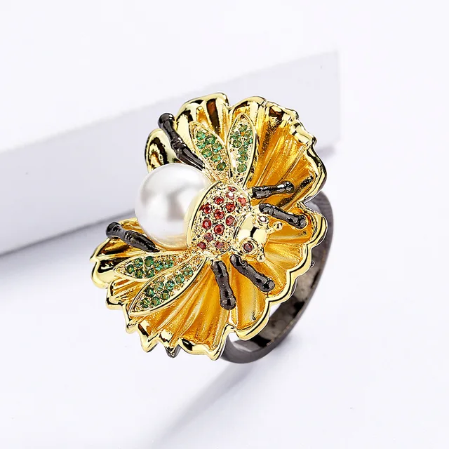 APIS RETRO RING