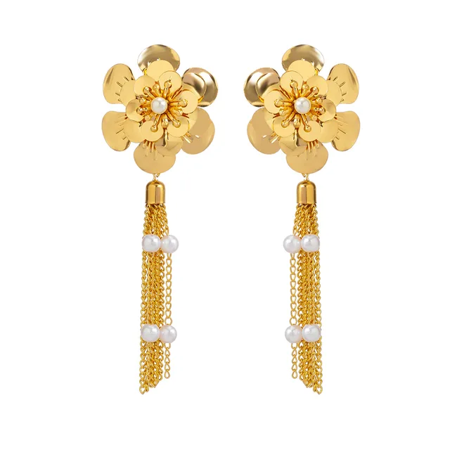 EXAGGERATED FLOWER EARRINGS