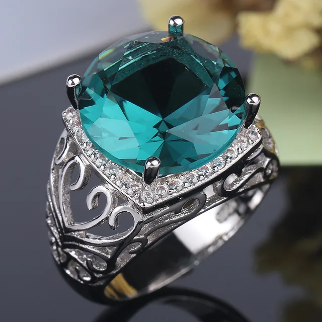 POUDRIN ZIRCON RING