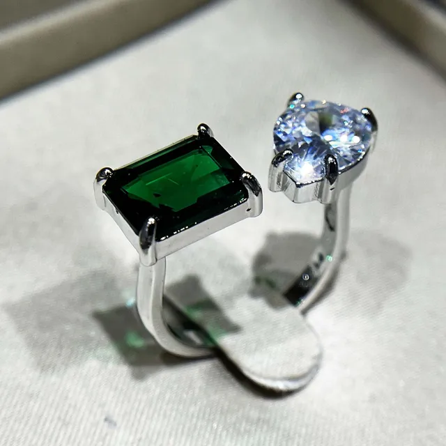 GREEN ZIRCON RING