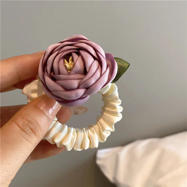 FLOWER SCRUNCHIES