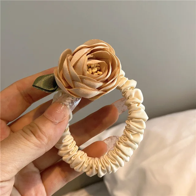 FLOWER SCRUNCHIES