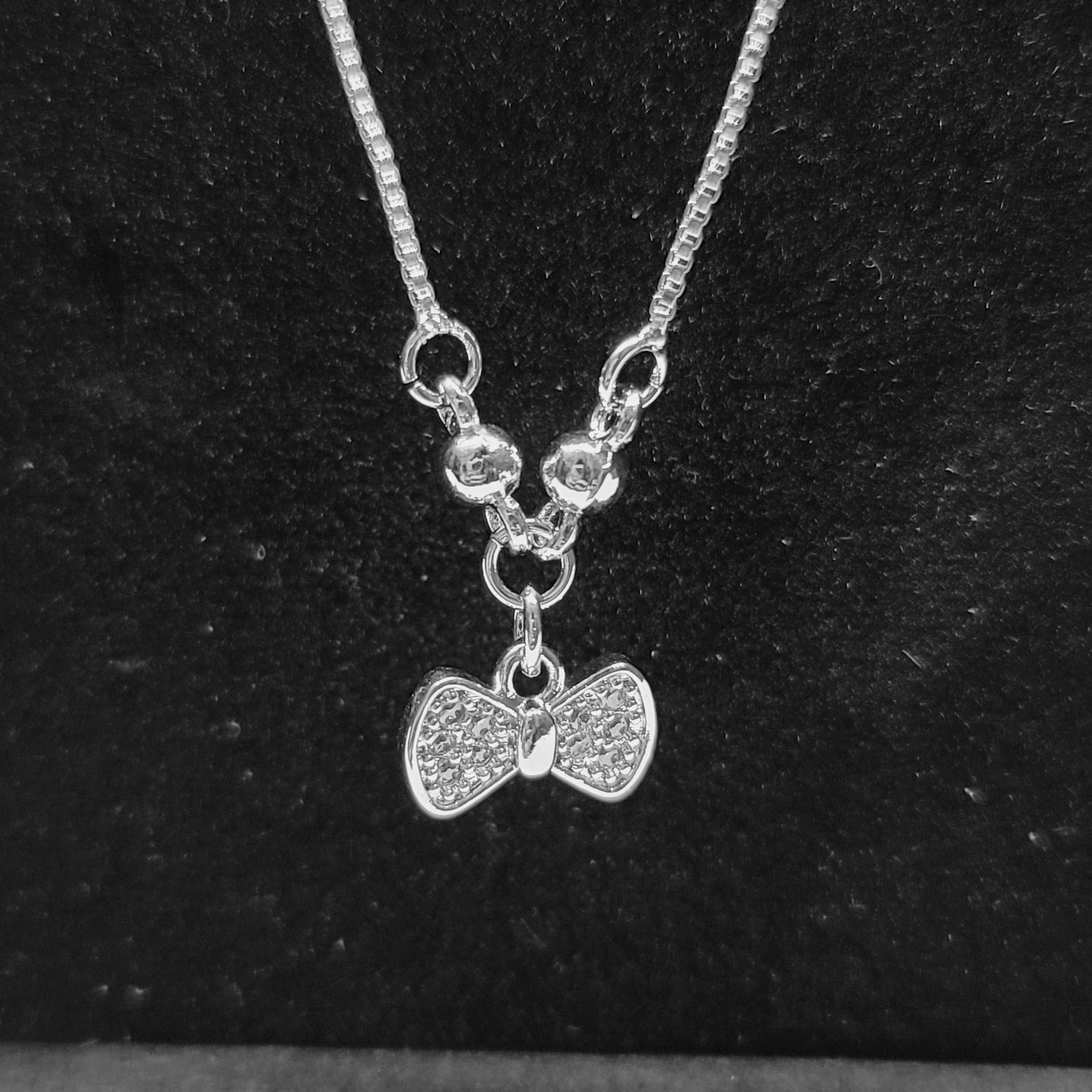 MINNIE BOW NECKLACE