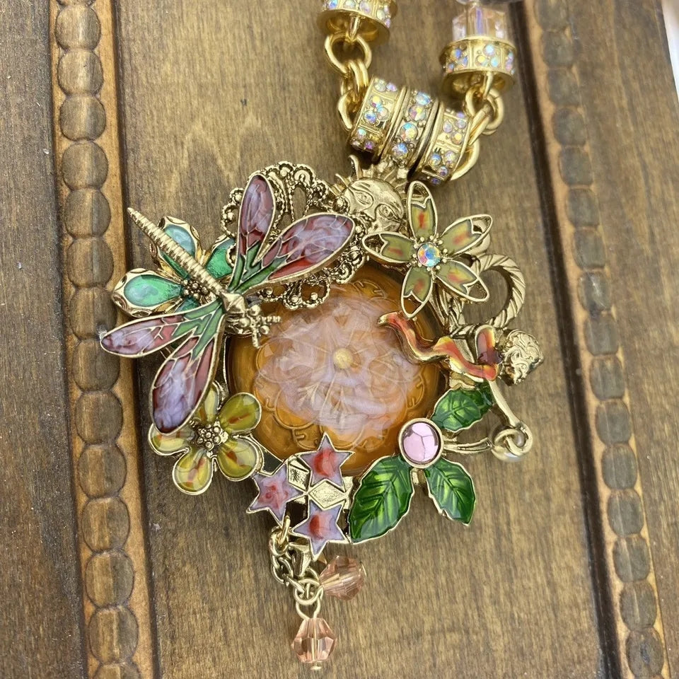 VINTAGE MAGNIFICENT NECKLACE