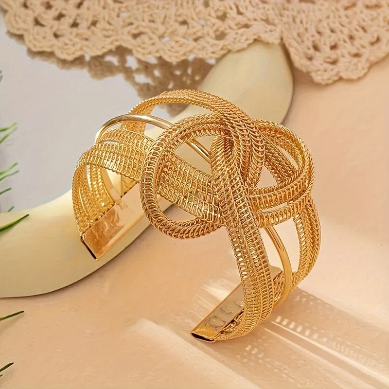 GEOMETRIC HOLLOW CUFF BRACELET