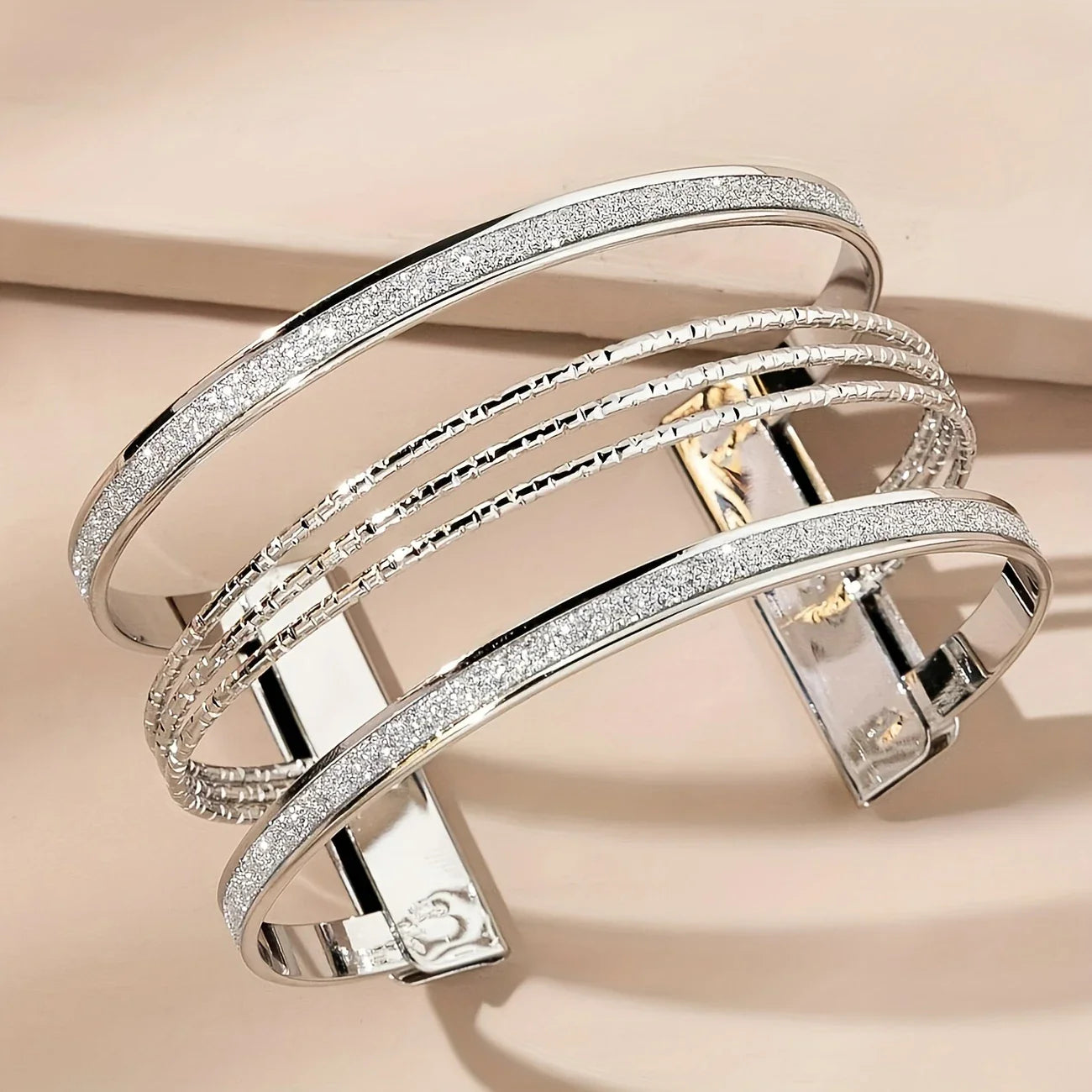 SPARKLING CUFF BRACELET