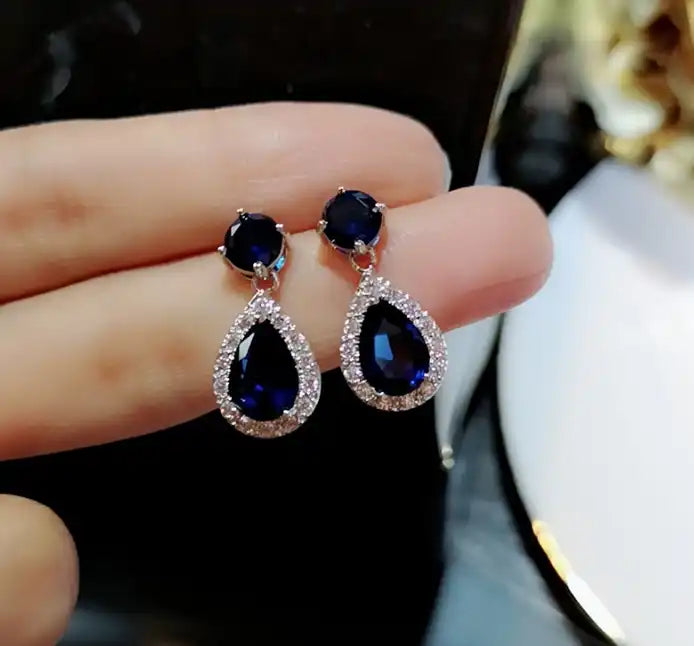 TEAR DROP ZIRCON EARRINGS