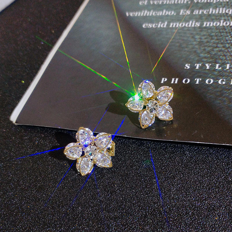 GEM ZIRCON EARRINGS