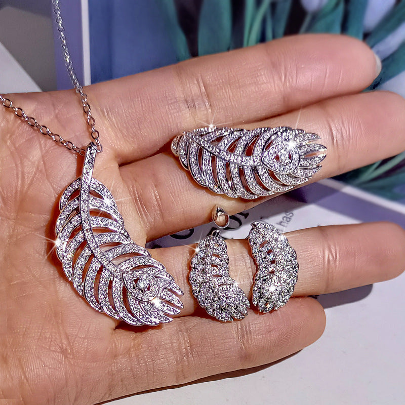 FEATHER ZIRCON SET