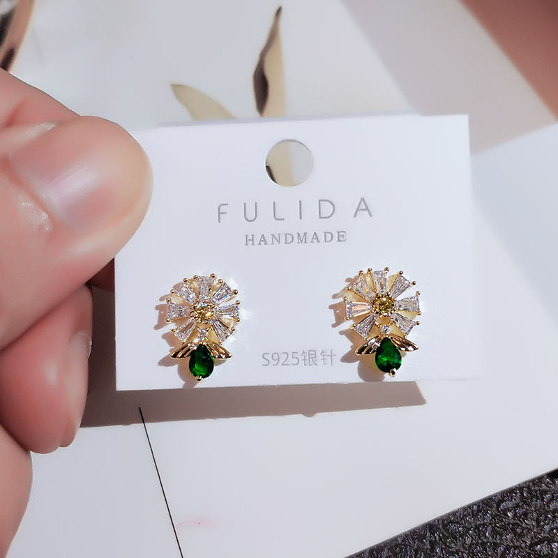 HAIL ZIRCON EARRINGS
