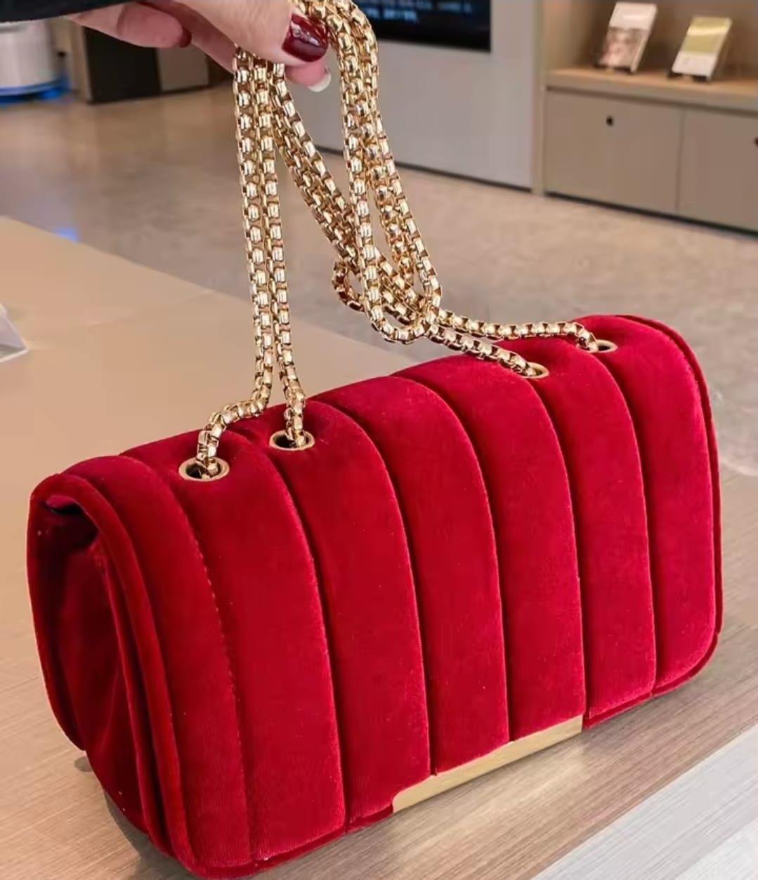 RED VELVET SHOULDER BAG