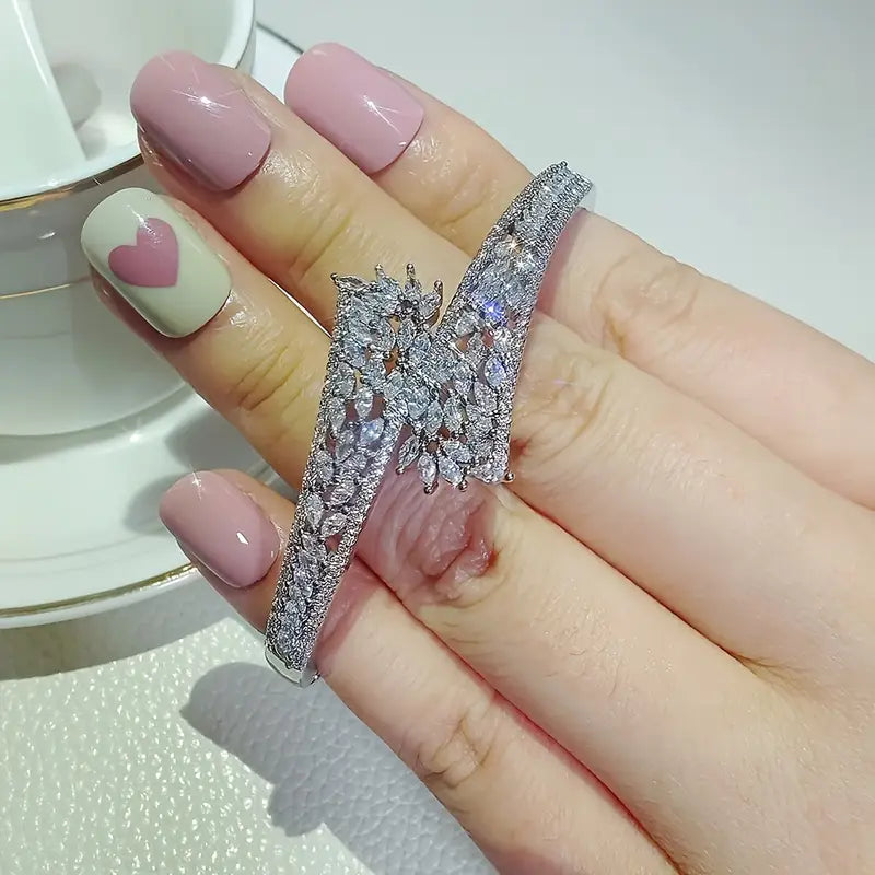 LUXURY LEAF COPPER BANGLE
