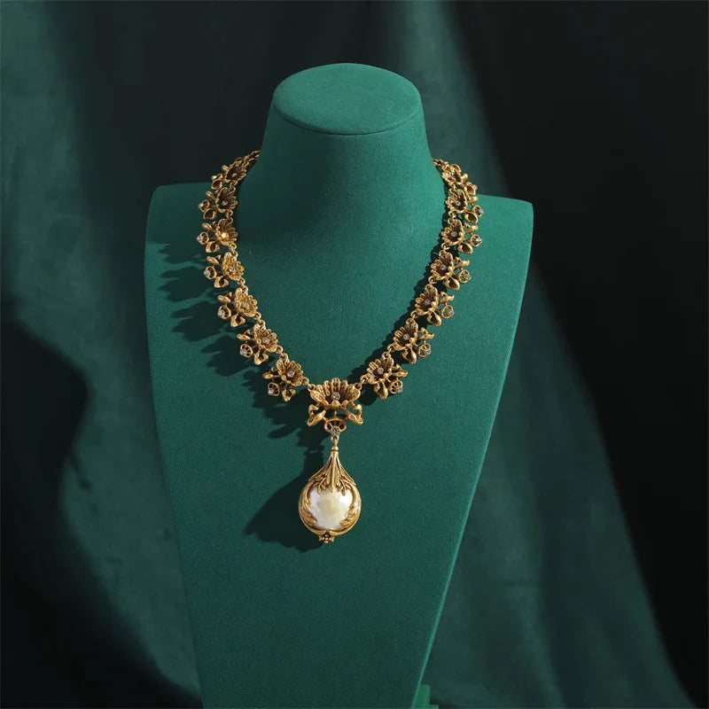 PEARL DROP BAROQUE SET